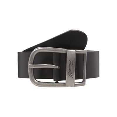 Black leather oval shaped buckle